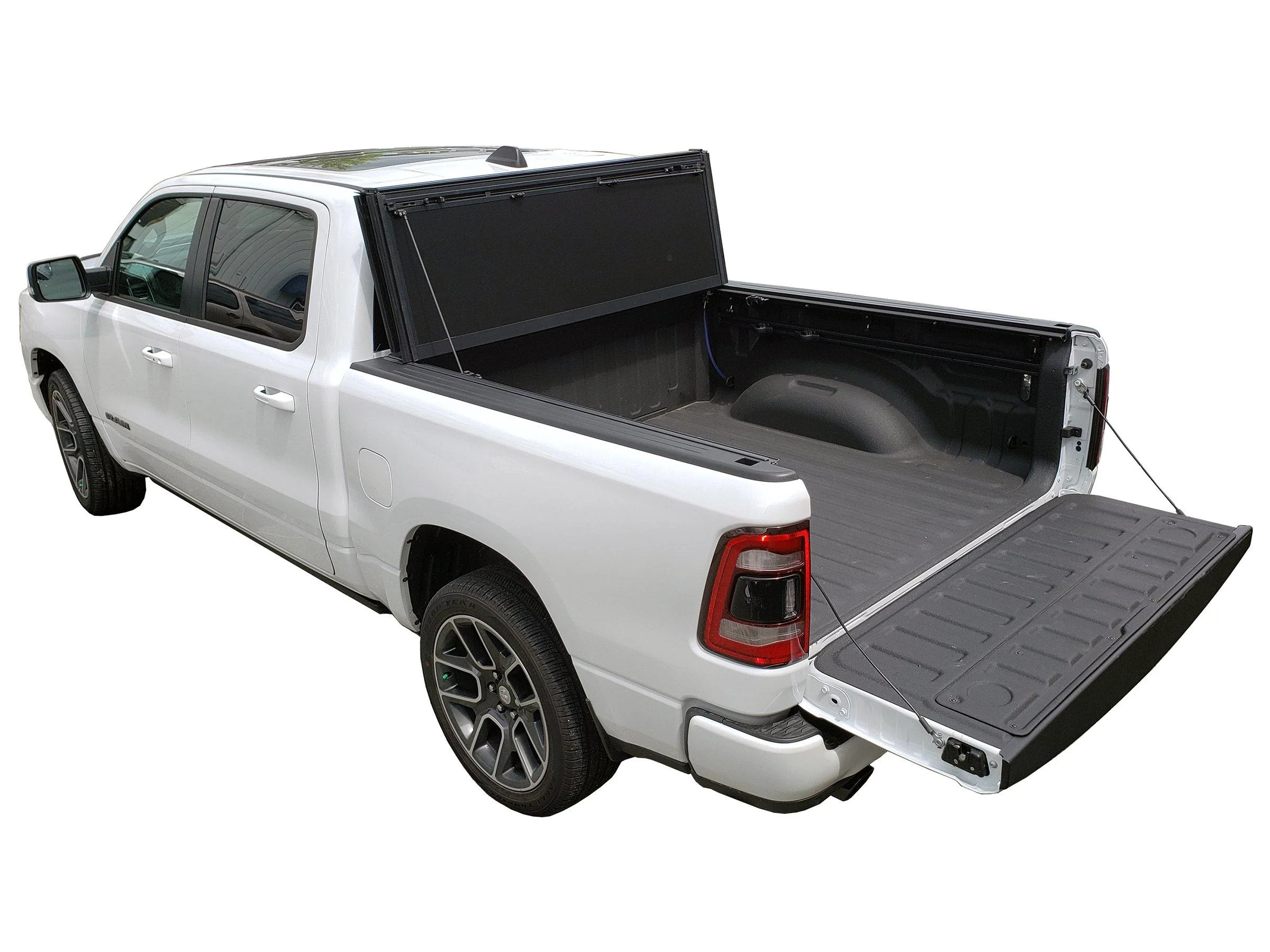 Low Profile Hard Tri-Fold for 2015-26 Ford F150 6.5' Bed - Image 4